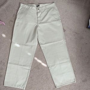 Men’s Van Heusen tan pants size 38/32